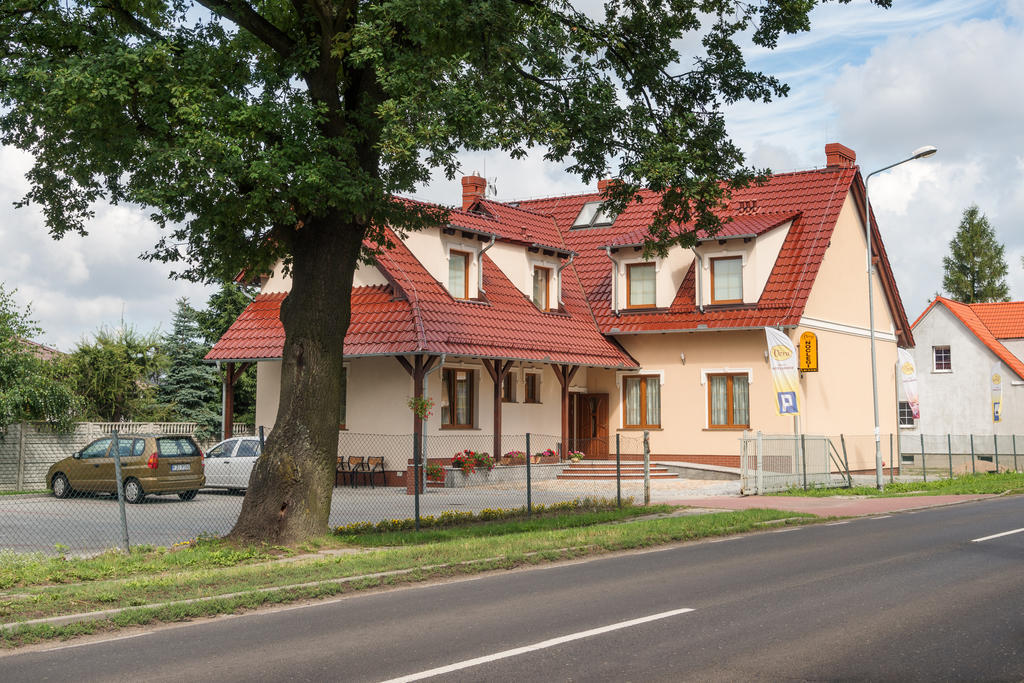 מלון Sulechów Vera מראה חיצוני תמונה